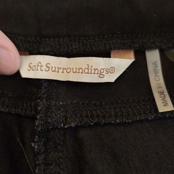 Soft Surroundings Black Capri pants - Picture 7 of 9
